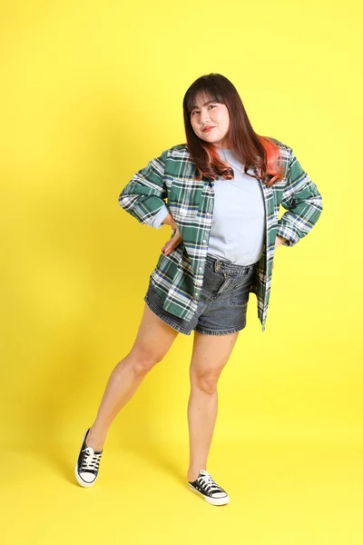 Chubby Asian Woman Standing Yellow Background Casual Clothes — Stock fotografie