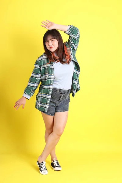 Chubby Asian Woman Standing Yellow Background Casual Clothes — Stock Photo, Image