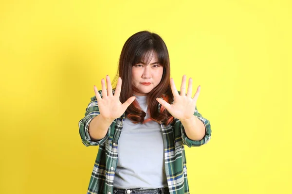 Chubby Asian Woman Standing Yellow Background Casual Clothes — Stock Photo, Image