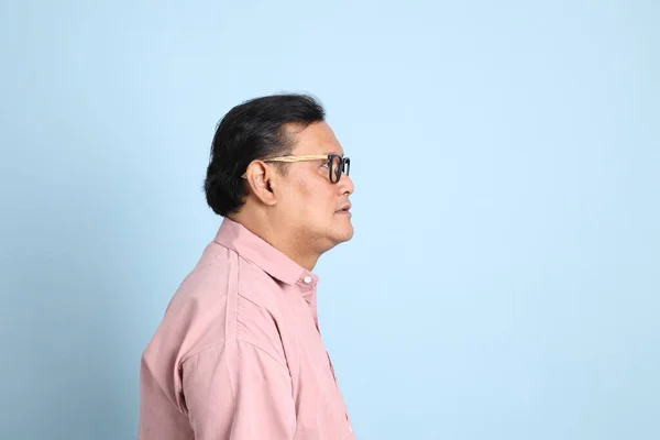 Adult Asian Man Pink Shirt Standing Blue Background — Foto de Stock