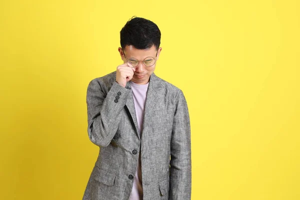 Asian Lgbtq Man Grey Blazer Standing Yellow Background — Stock fotografie