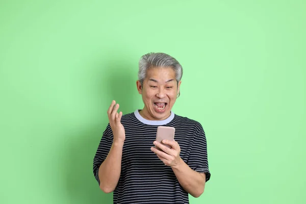 Los Años Adulto Asiático Hombre Con Casual Camisa Pie Sobre —  Fotos de Stock
