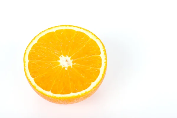 在白色上分离的橙子 — 图库照片