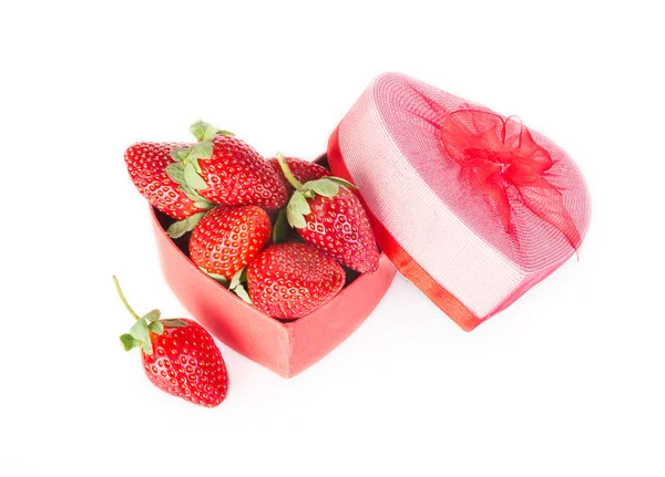 Valentine strawberry and heart gift box — Stock Photo, Image