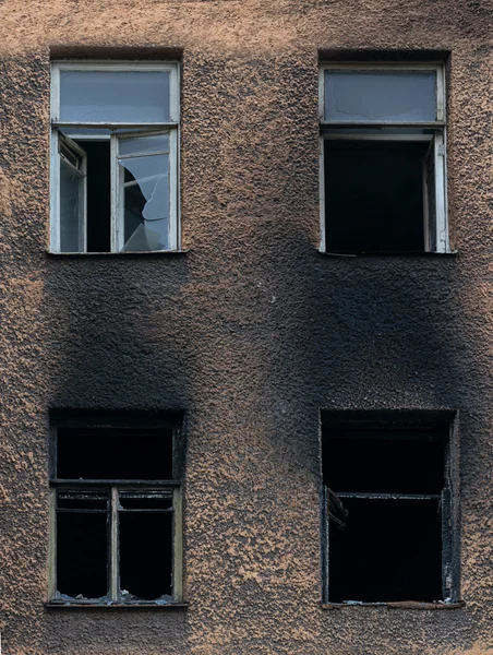 Old burned building — Stock Photo, Image