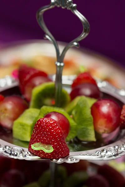 Obst-Canape-Snack — Stockfoto