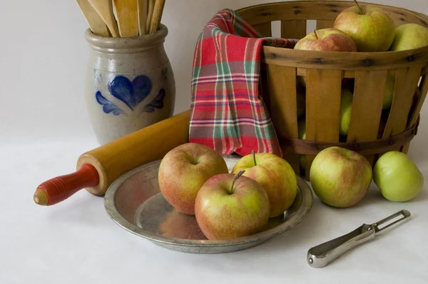 Baking an apple pie — Stock Photo, Image