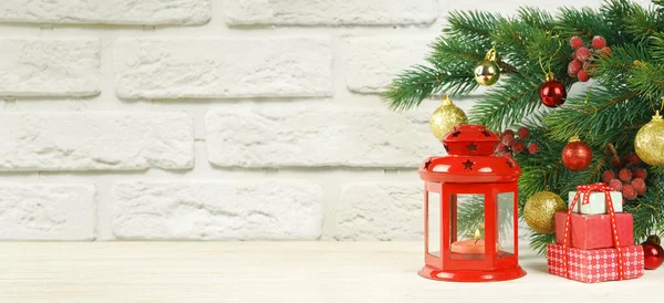 Christmas Tree Decorative Lantern Candle Red Retro Lantern Giftbox Fir — Fotografia de Stock