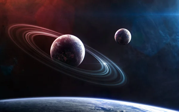 Planetas a la luz de la estrella roja y azul. Espacio profundo —  Fotos de Stock