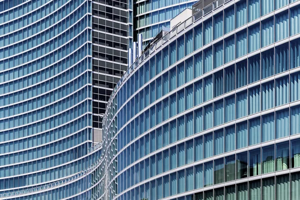 cam gökdelen Milano