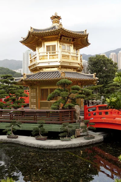 Zlatá Pagoda, Nan Lian Garden, Hong Kong — Stock fotografie