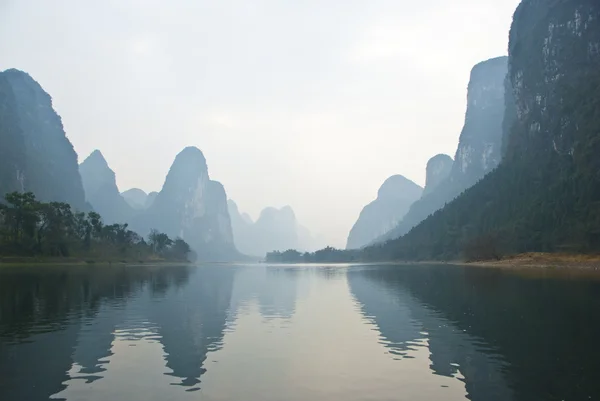 kış, guilin, Çin'li Nehri'nin manzarası