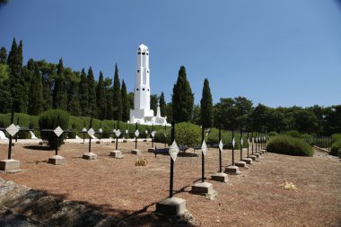 Ave Gallia Immortalis, Frence