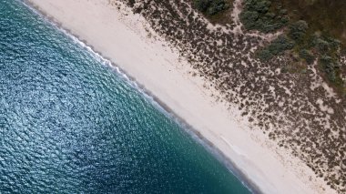Deniz kıyısı Odessa sahilindeki bir drondan çekildi.