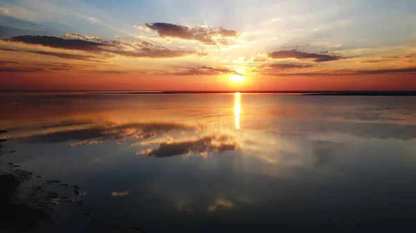 Sonnenuntergang Auf Der Landzunge Zwischen Meer Und Mündung Nationalpark Tuzlovsky — Stockfoto