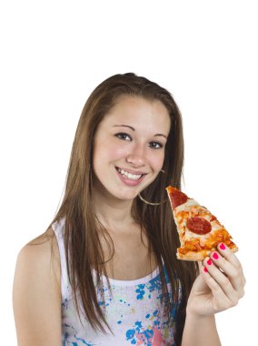 bir dilim pizza tutan genç kız portresi