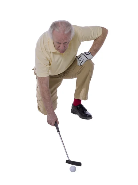 Äldre man spela golf — Stockfoto