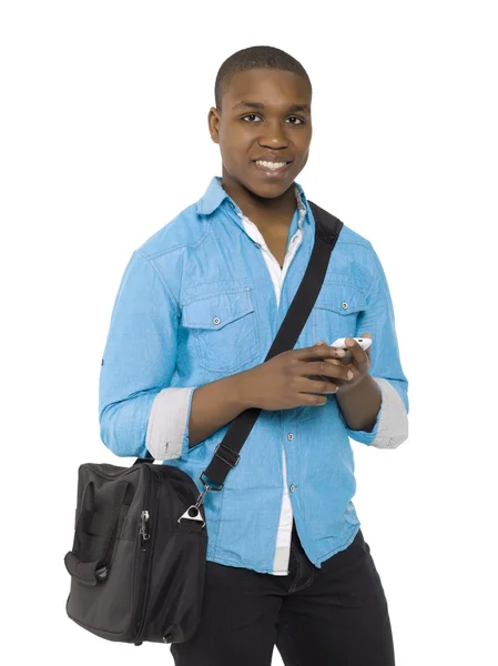 Sorrindo homem negro com celular — Fotografia de Stock