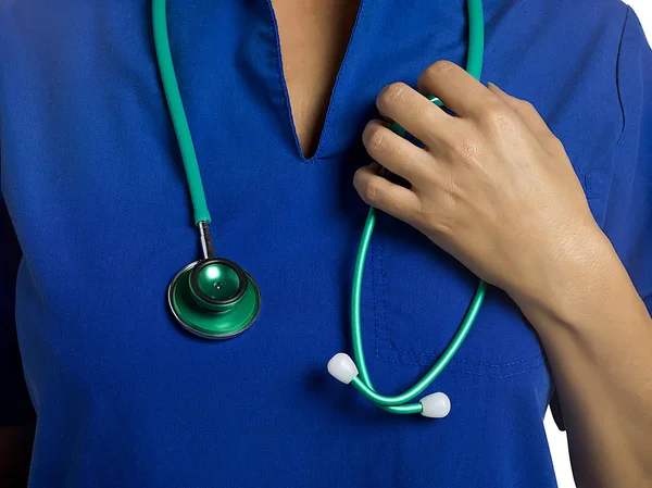 Femme médecin avec stéthoscope — Photo