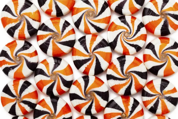 Полный каркас жестких конфет с закрученным дизайном — стоковое фото