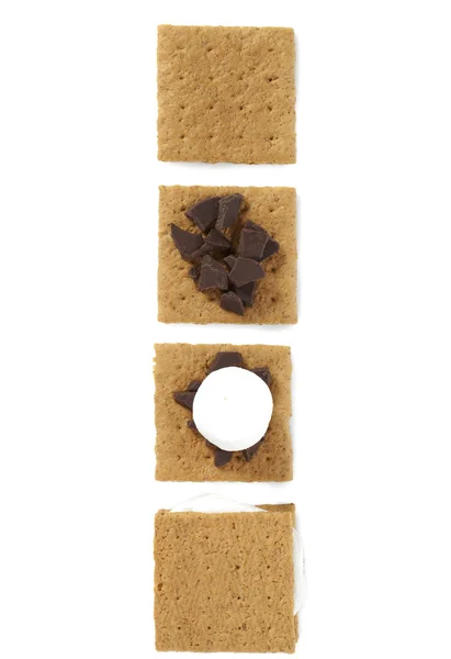 Graham wafers with chocolate candy bar and mallows — Stock Photo, Image