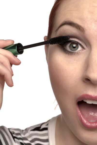 Toepassing van oog mascara — Stockfoto