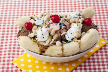 Banana split beyaz kupa