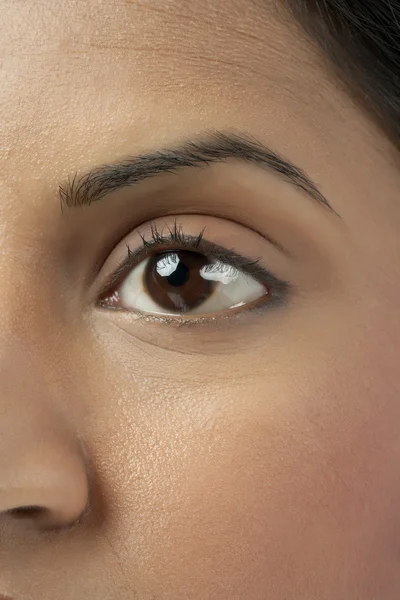 Piękne brązowe oczy — Zdjęcie stockowe