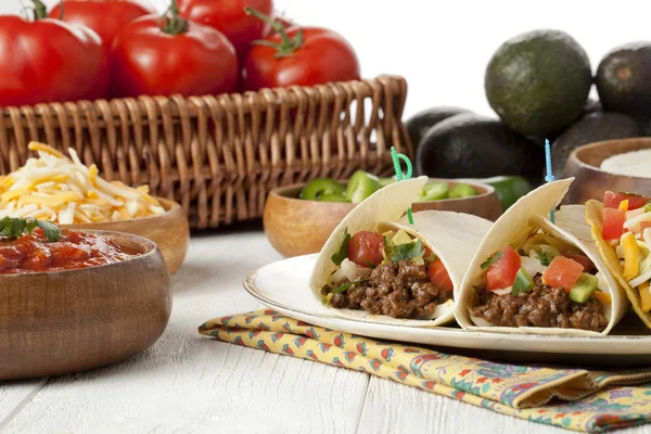 Mexican taco and its ingredients — Stock Photo, Image