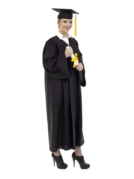 Estudiante de graduación femenina que posee el diploma — Foto de Stock