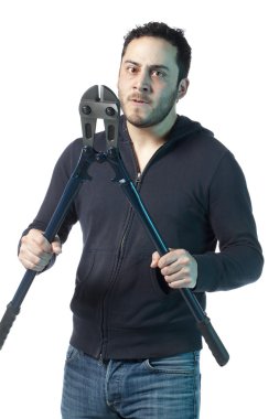 demir testeresi ile adam