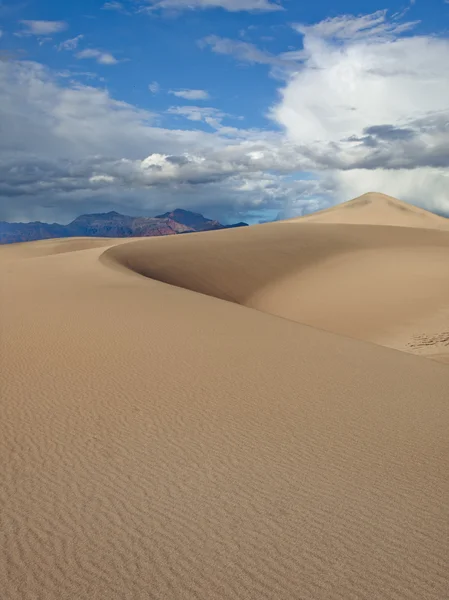 Big sand dunes — Stock Photo, Image