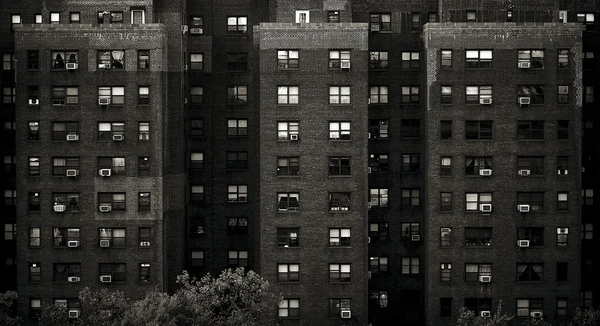 Manhattan windows — Fotografie, imagine de stoc