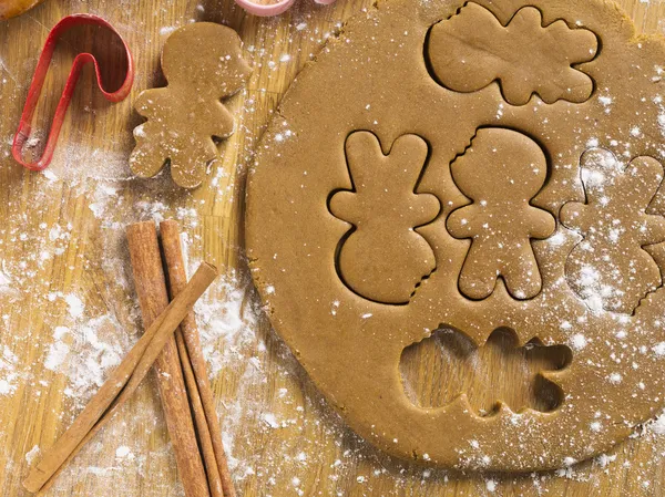 Ahşap ahşap üzerinde atış çerez kesici yukarı kapatın