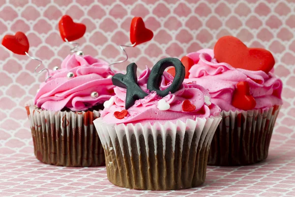 Image of strawberry cupcakes with heart shape — Stock Photo, Image