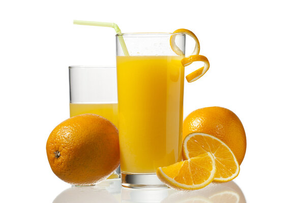 Image of orange slice with orange in glass