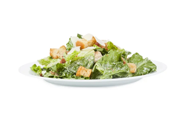 Deliciosa ensalada de ceasar en plato blanco — Foto de Stock