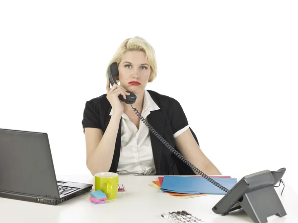 Triste feminino escritório pessoal falando ao telefone — Fotografia de Stock