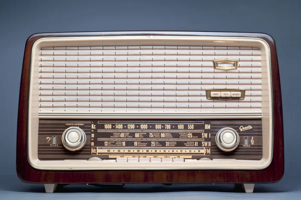 Bild eines alten Radios — Stockfoto