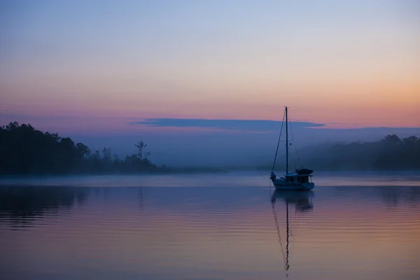 Puesta de sol en un barco — Foto de Stock