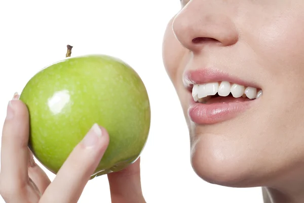 Woman about to eat apple — Stock Photo, Image