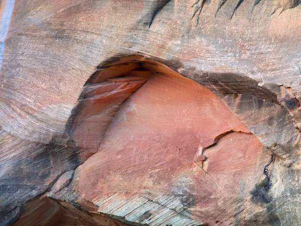 Düşen kaya — Stok fotoğraf