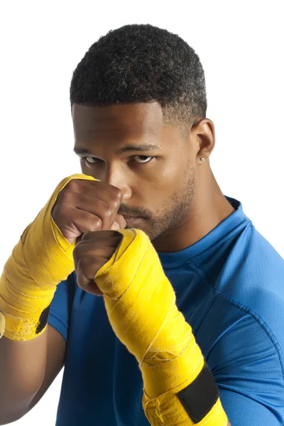 Olhar agressivo um boxeador masculino — Fotografia de Stock