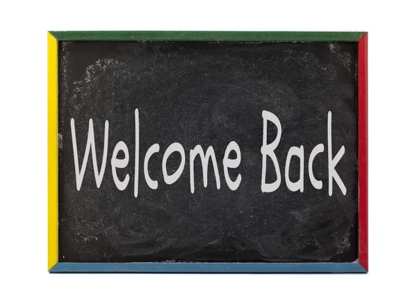 Willkommen zurück geschrieben auf der Schiefertafel der Studenten — Stockfoto