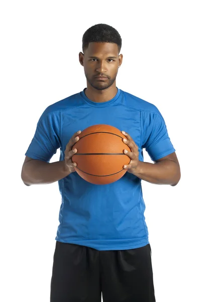 Homem segurando basquete — Fotografia de Stock