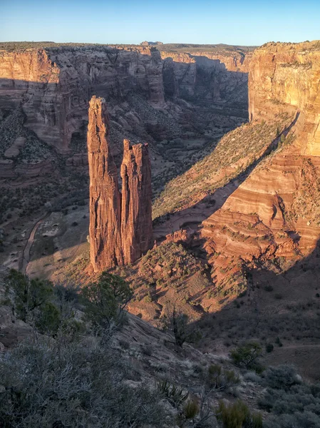 High angle shot of tall rock formation called spider rock — Stock Photo, Image