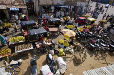 trafik sıkışıklığı içinde belgili tanımlık çarşı
