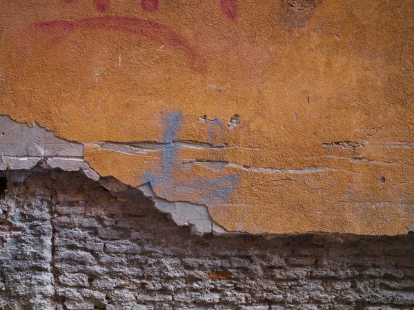 Worn down wall — Stock Photo, Image