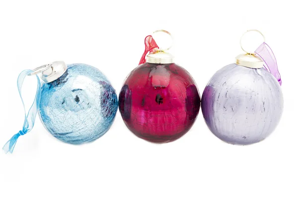 Изображение блестящих красочных рождественских луковиц — стоковое фото