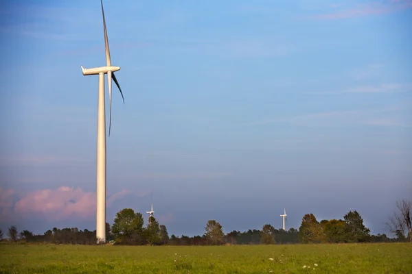 Power generera mill vindkraftpark — Stockfoto